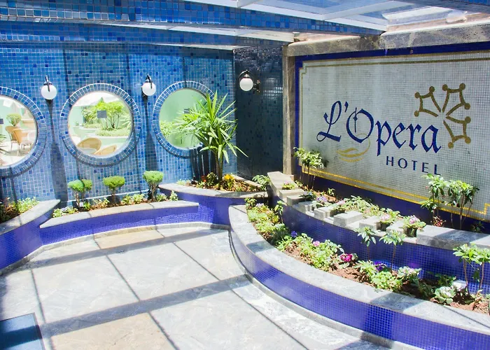 L\'Opera Hotel